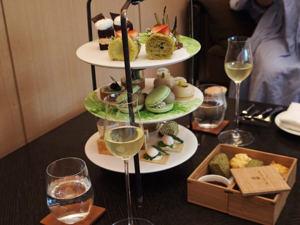 リッツカールトン日光のアフタヌーンティー|The Lobby Lounge