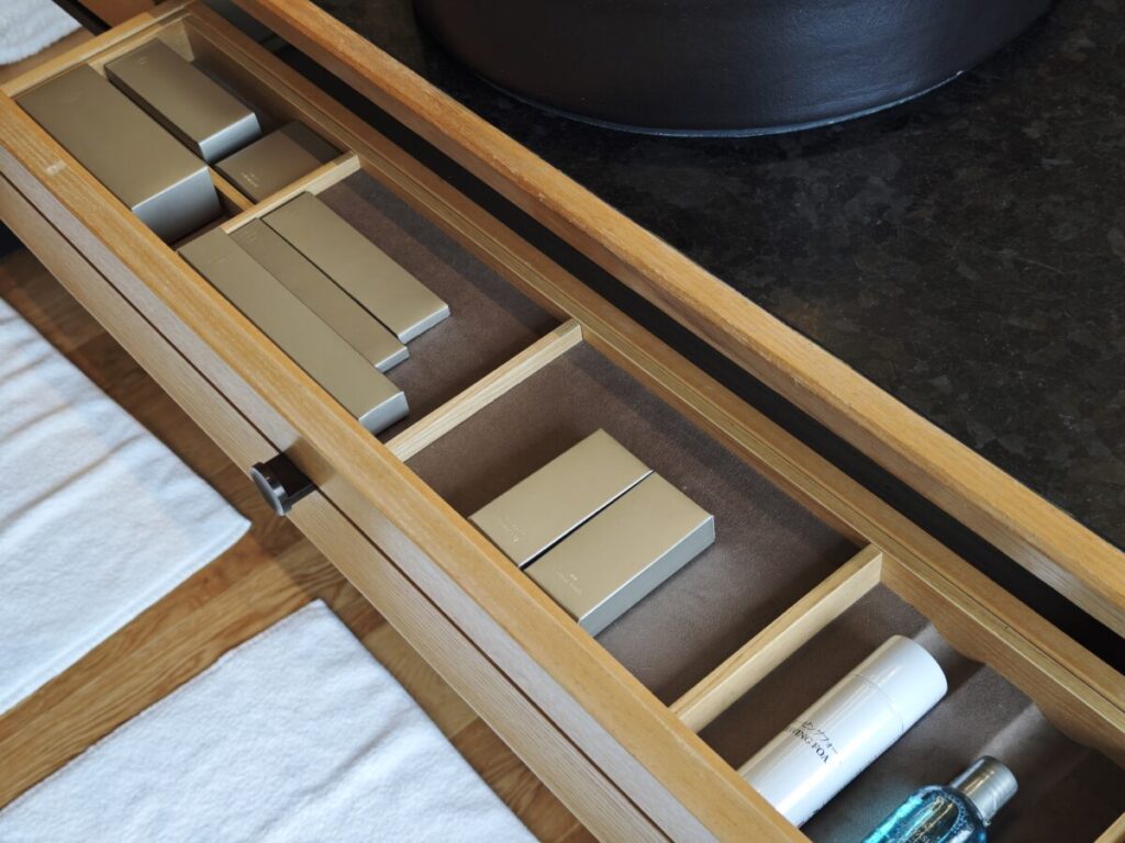 リッツカールトン日光_客室_中禅寺湖ビュースイート