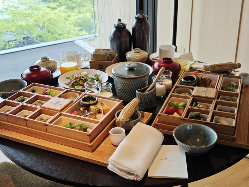 リッツカールトン日光_朝食_インルームダイニング