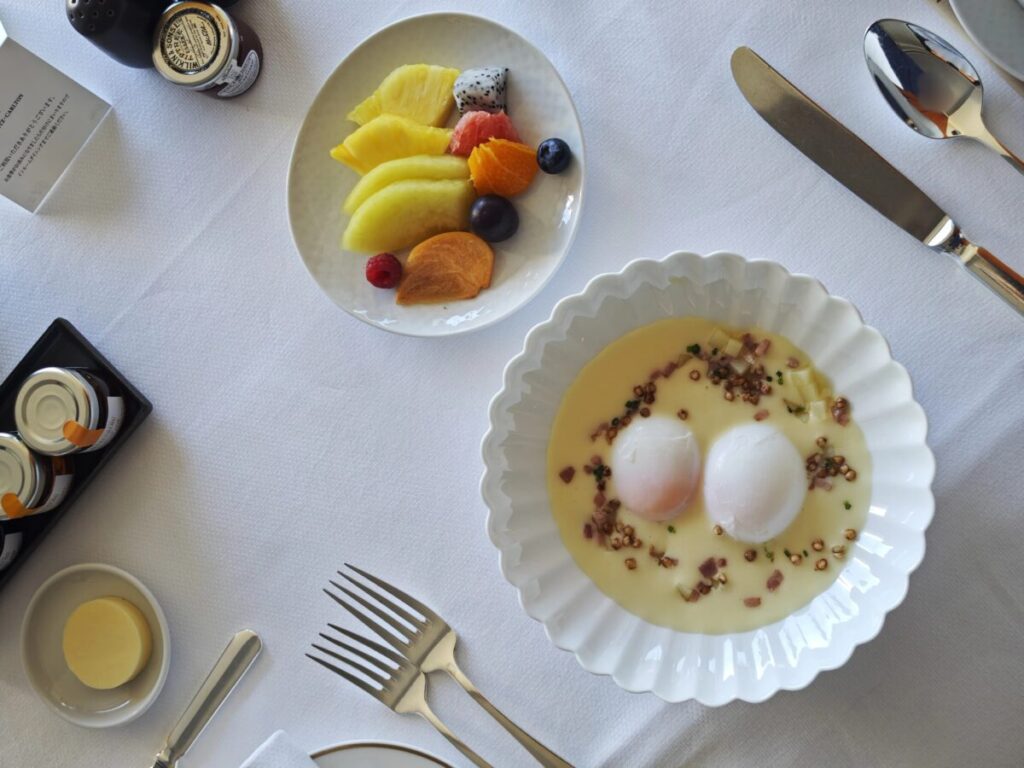 リッツカールトン東京_朝食_インルームダイニング