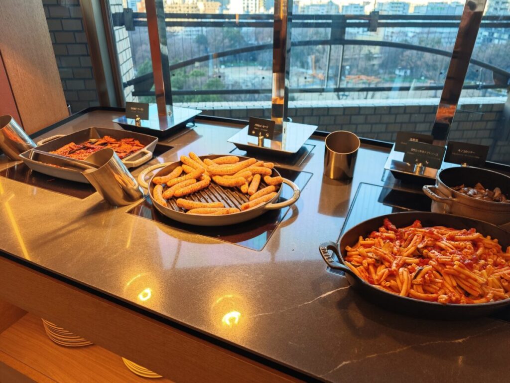 ハイアットリージェンシー東京_リージェンシークラブラウンジ_リニューアル後_カクテルタイム