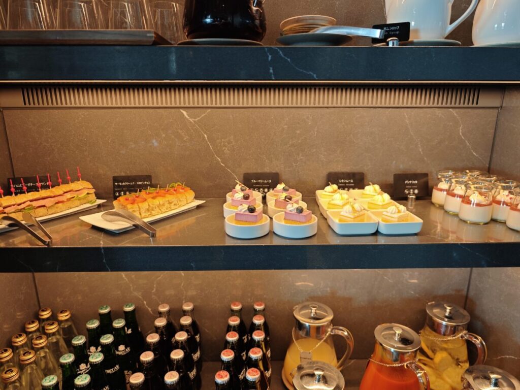 ハイアットリージェンシー東京_リージェンシークラブラウンジ_リニューアル後_ティータイム